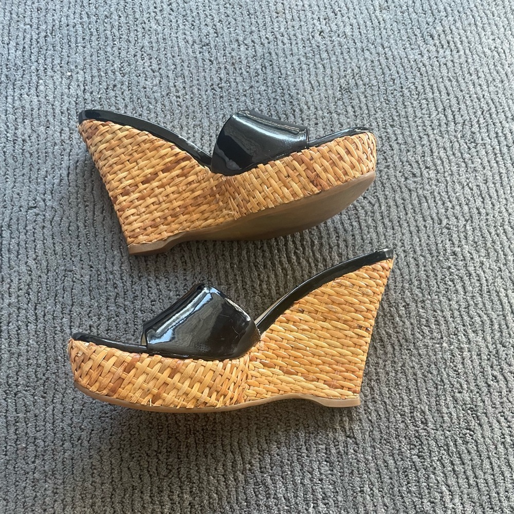 Prada heels, black and white, straw wedge sandals, size 6 - Picture 4 of 5